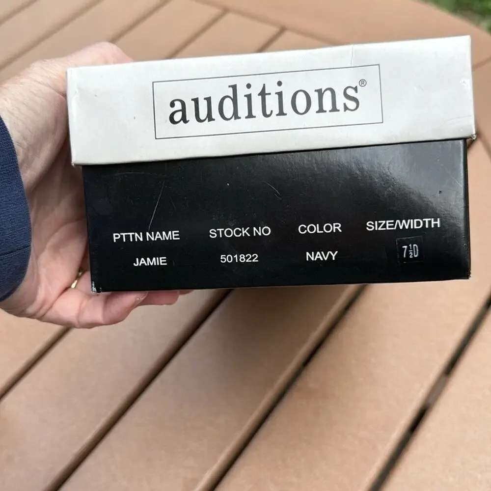 Auditions Navy Leather Jamie Shoes New in the Box 7.5 D